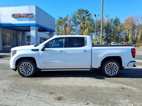 Used 2025 GMC Sierra 1500 Denali Ultimate image 8