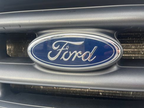 Used 2002 Ford F350 Lariat image 29