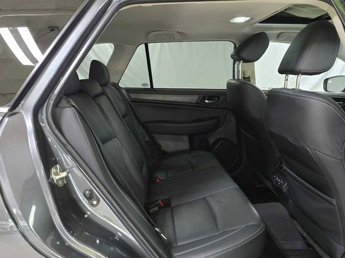 Used 2019 Subaru Outback 3.6R Limited image 12