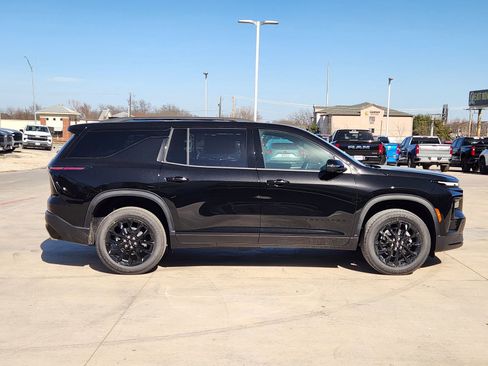 New 2026 Chevrolet Traverse LT image 7