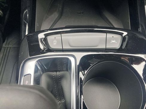 New 2026 Chevrolet Trax LT w/ Sunroof Package FWD image 22