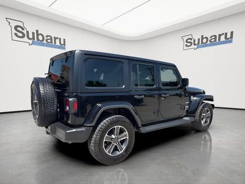 Used 2023 Jeep Wrangler Unlimited Sahara w/ Cold Weather Group AWD/4WD image 7