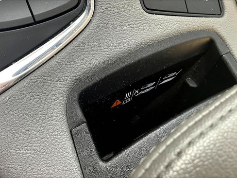 Used 2020 Cadillac XT6 Premium Luxury image 34