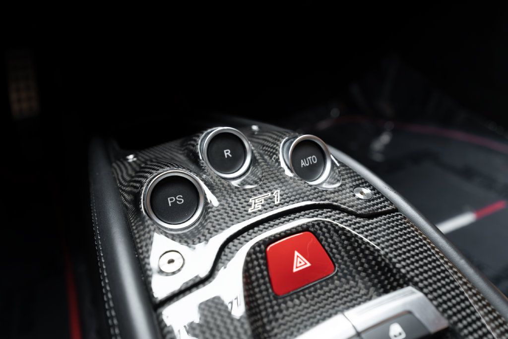 Used 2015 Ferrari 458 Italia Coupe RWD image 47
