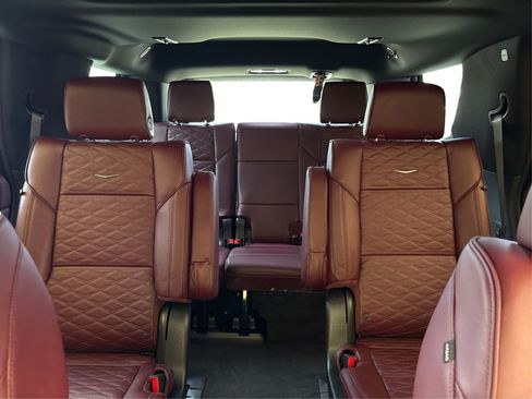 New 2026 Cadillac Escalade Luxury AWD/4WD image 17
