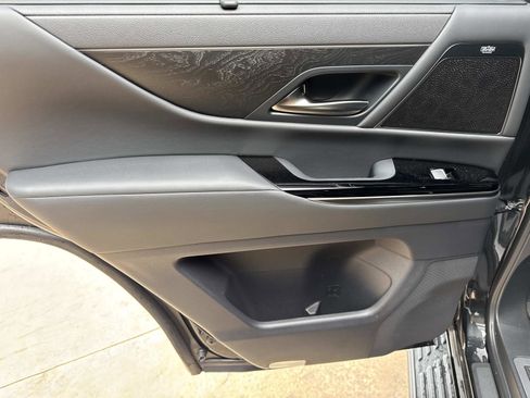 Used 2025 Lexus LX 700h Overtrail image 11