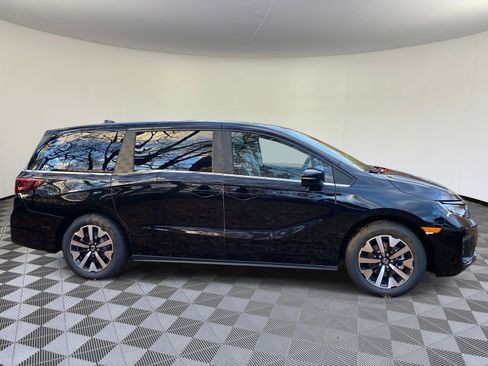 New 2026 Honda Odyssey EX-L image 2