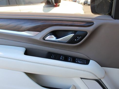 Used 2021 GMC Yukon Denali w/ LPO, Illumination Package image 21