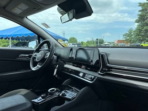 Used 2023 Kia Sportage LX AWD/4WD image 22