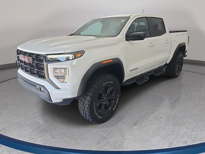 Used 2025 GMC Canyon Elevation w/ Convenience Package