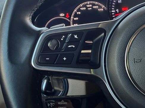 Used 2019 Porsche Cayenne AWD/4WD image 29