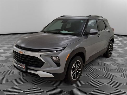 Used 2025 Chevrolet TrailBlazer LT image 7