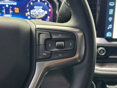 Used 2024 Chevrolet Silverado 2500 LTZ w/ LTZ Convenience Package image 37