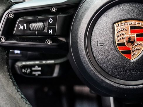 Used 2024 Porsche 911 Carrera image 27