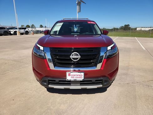 Certified 2024 Nissan Pathfinder Platinum image 15
