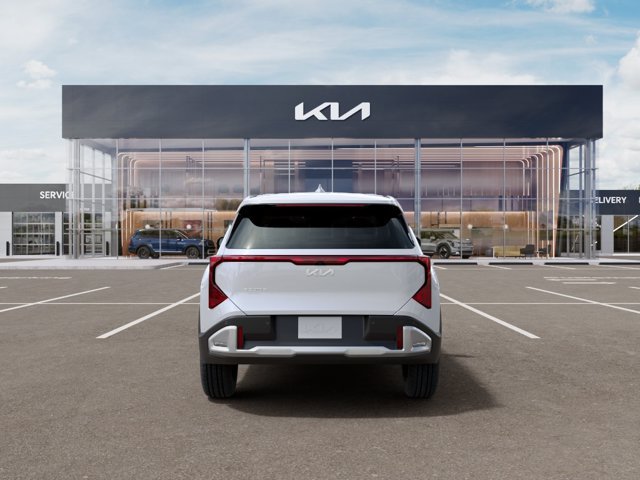 New 2027 Kia Seltos S FWD image 5