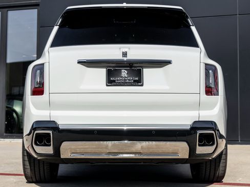 New 2026 Rolls-Royce Cullinan image 10