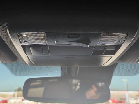 Used 2019 Toyota Tacoma Limited image 18