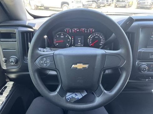 Used 2018 Chevrolet Silverado 1500 Custom w/ Custom Value Package RWD image 17