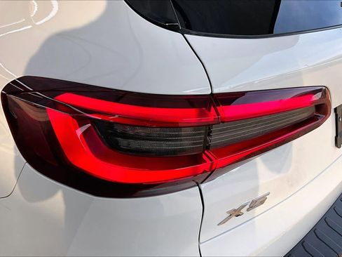 Used 2022 BMW X5 sDrive40i w/ M Sport Package RWD image 29