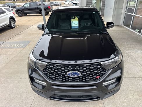 Certified 2022 Ford Explorer ST w/ Equipment Group 401A image 12