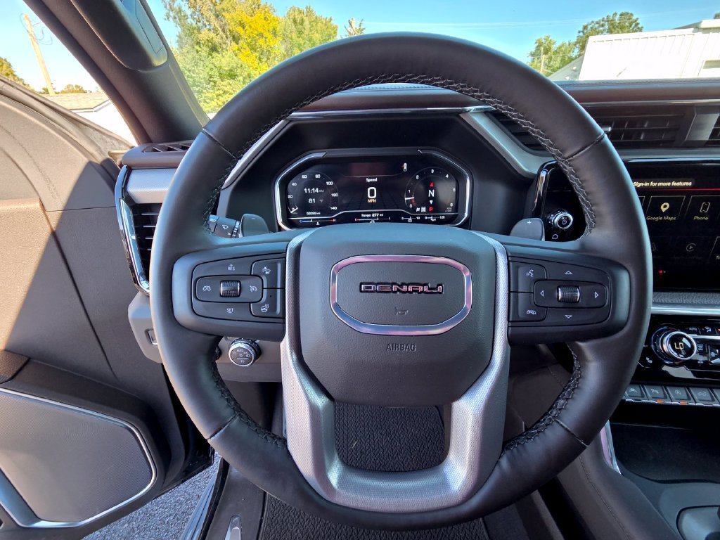 Used 2025 GMC Sierra 1500 Denali AWD/4WD image 19