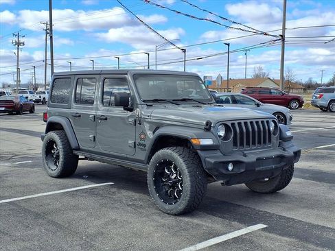 Used 2019 Jeep Wrangler Unlimited Sport S image 1