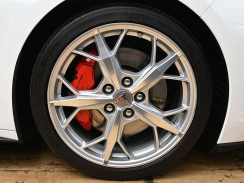 Used 2023 Chevrolet Corvette Stingray Preferred Cpe w/ Z51 Performance Package RWD image 16