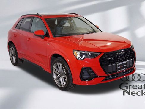 Used 2025 Audi Q3 2.0T Premium w/ Convenience Package image 11