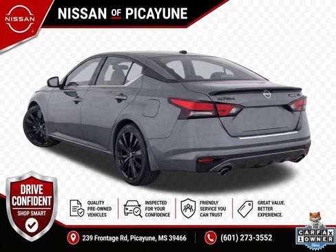 Used 2022 Nissan Altima 2.5 SR w/ Midnight Edition Package FWD image 3