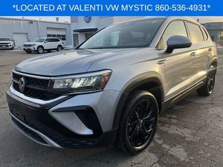 Certified 2022 Volkswagen Taos SE video 1