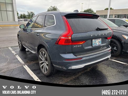 Used 2023 Volvo XC60 B5 Ultimate w/ Climate Package FWD image 2