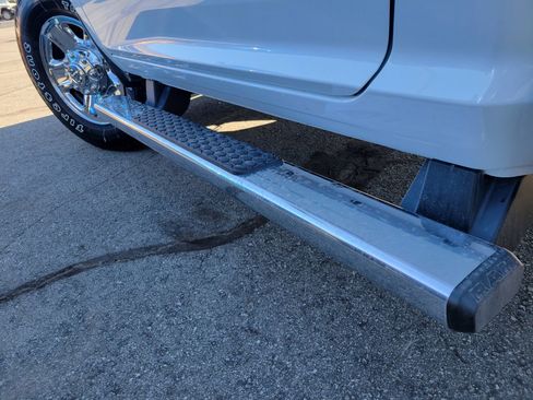 New 2024 RAM 2500 Tradesman w/ Chrome Appearance Group image 9