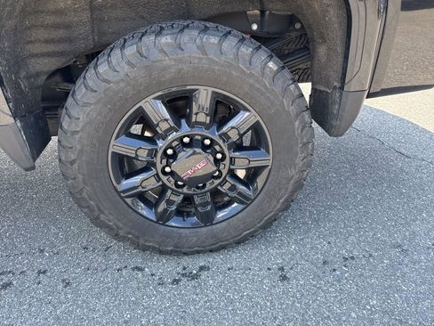 Used 2025 GMC Sierra 3500 AT4 AWD/4WD image 10