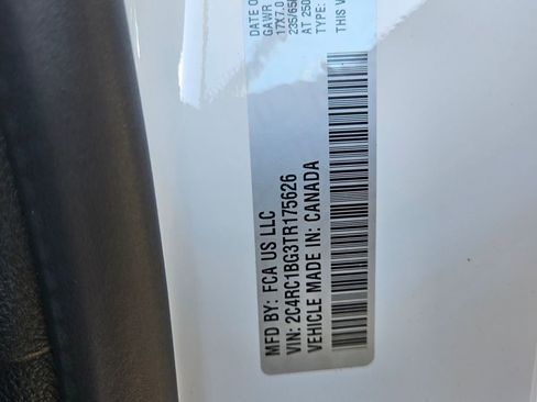 New 2026 Chrysler Pacifica Select FWD image 19