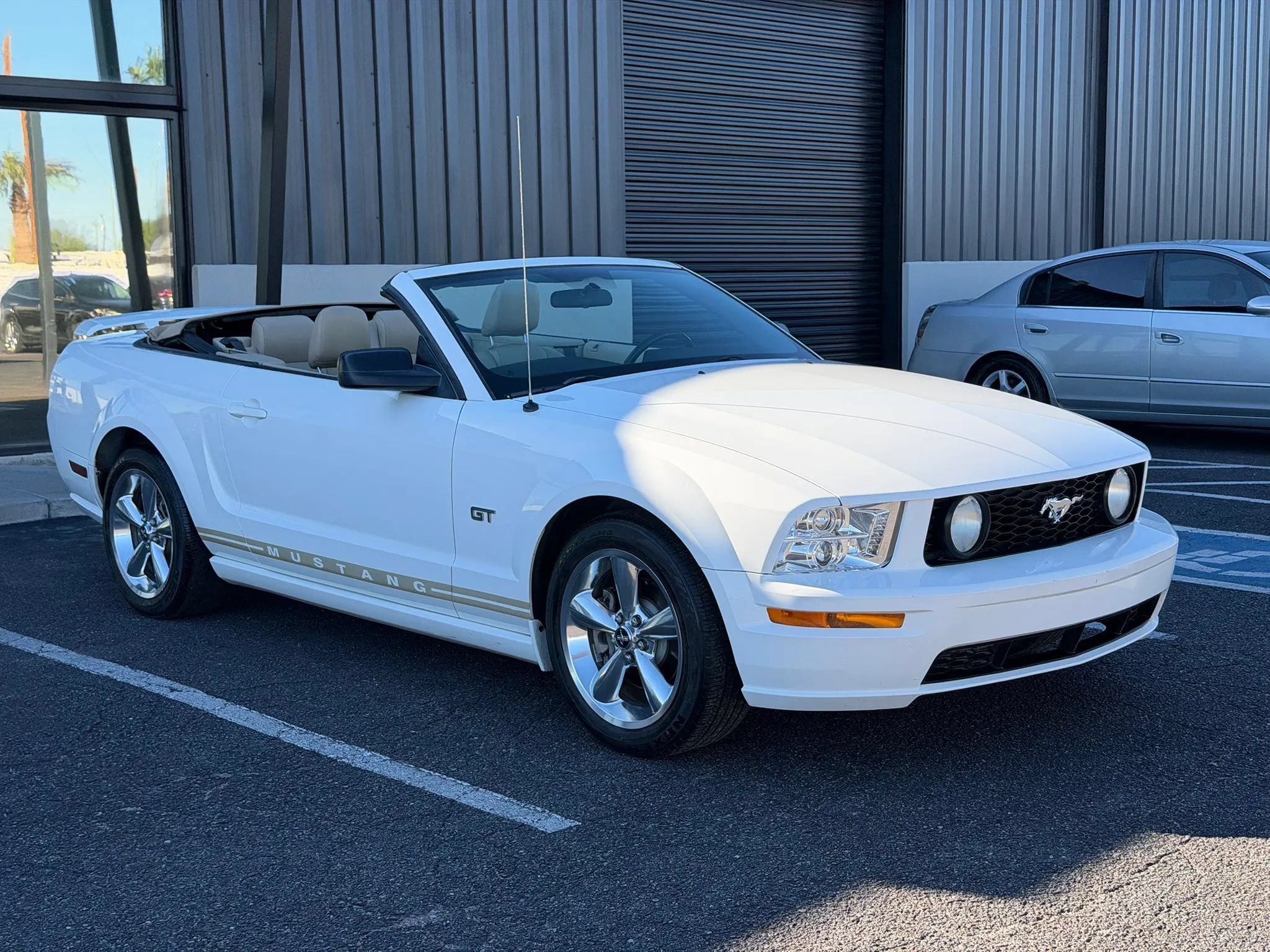 Used 2006 Ford Mustang GT RWD image 18