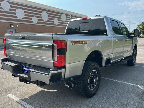 Certified 2024 Ford F250 Platinum w/ Tremor Off-Road Package AWD/4WD image 5