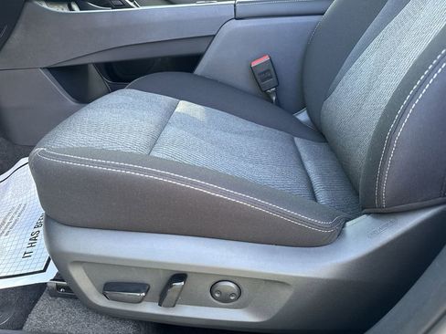 New 2026 Nissan Rogue SV w/ Cold Weather Package AWD/4WD image 23