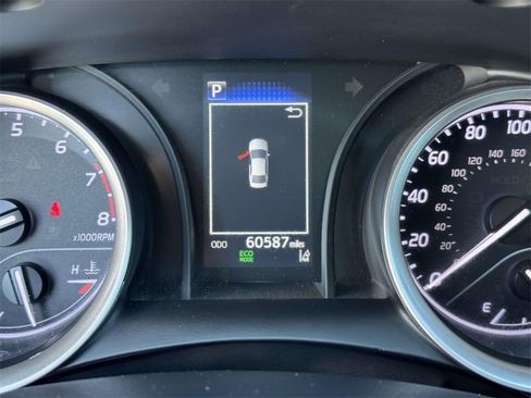 Used 2023 Toyota Camry LE image 12