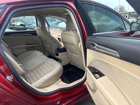 Used 2014 Ford Fusion SE image 13