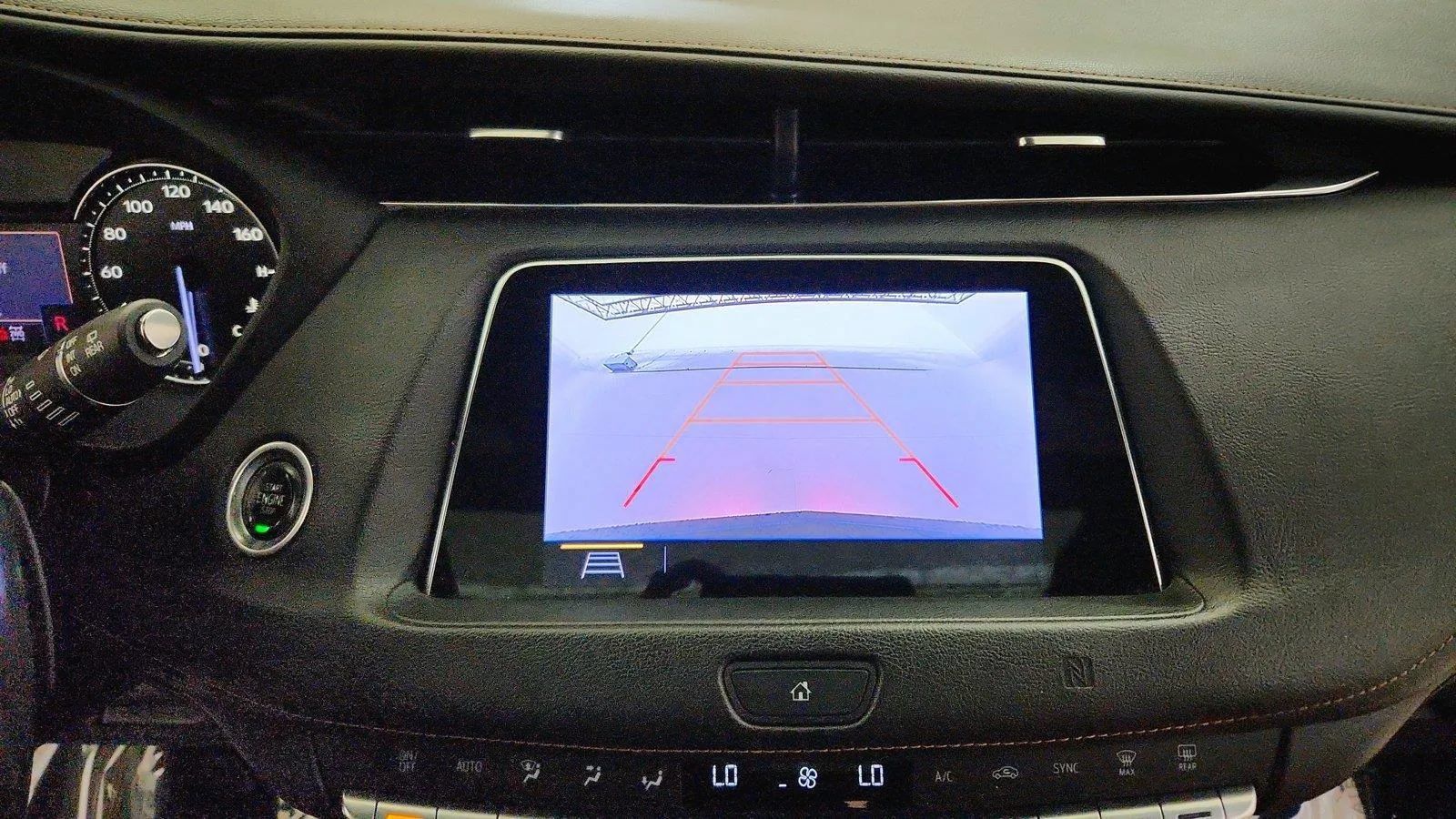 Used 2019 Cadillac XT4 Premium Luxury AWD/4WD image 17
