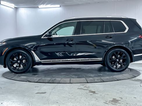 Used 2023 BMW X7 xDrive40i w/ Executive Package AWD/4WD image 5