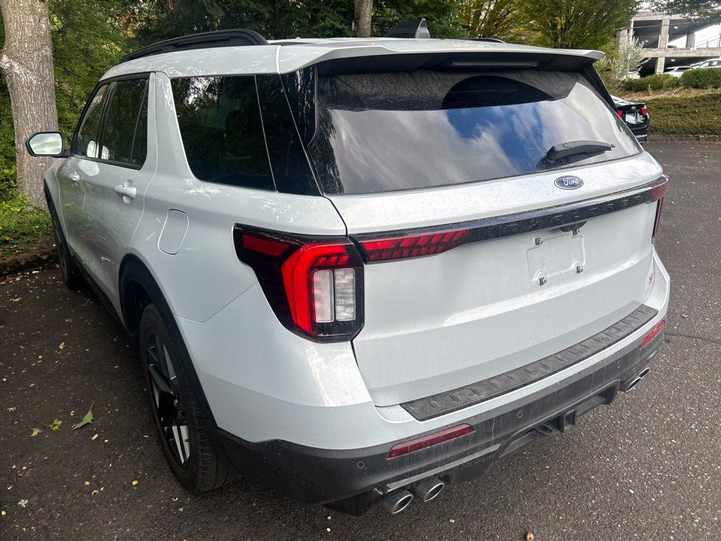 Used 2026 Ford Explorer ST w/ Sun And Sound Package AWD/4WD image 4