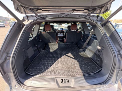 Used 2025 Lincoln Aviator Reserve w/ Equipment Group 201A AWD/4WD image 23