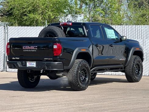 New 2026 GMC Canyon AT4X w/ AT4X AEV Edition AWD/4WD image 4