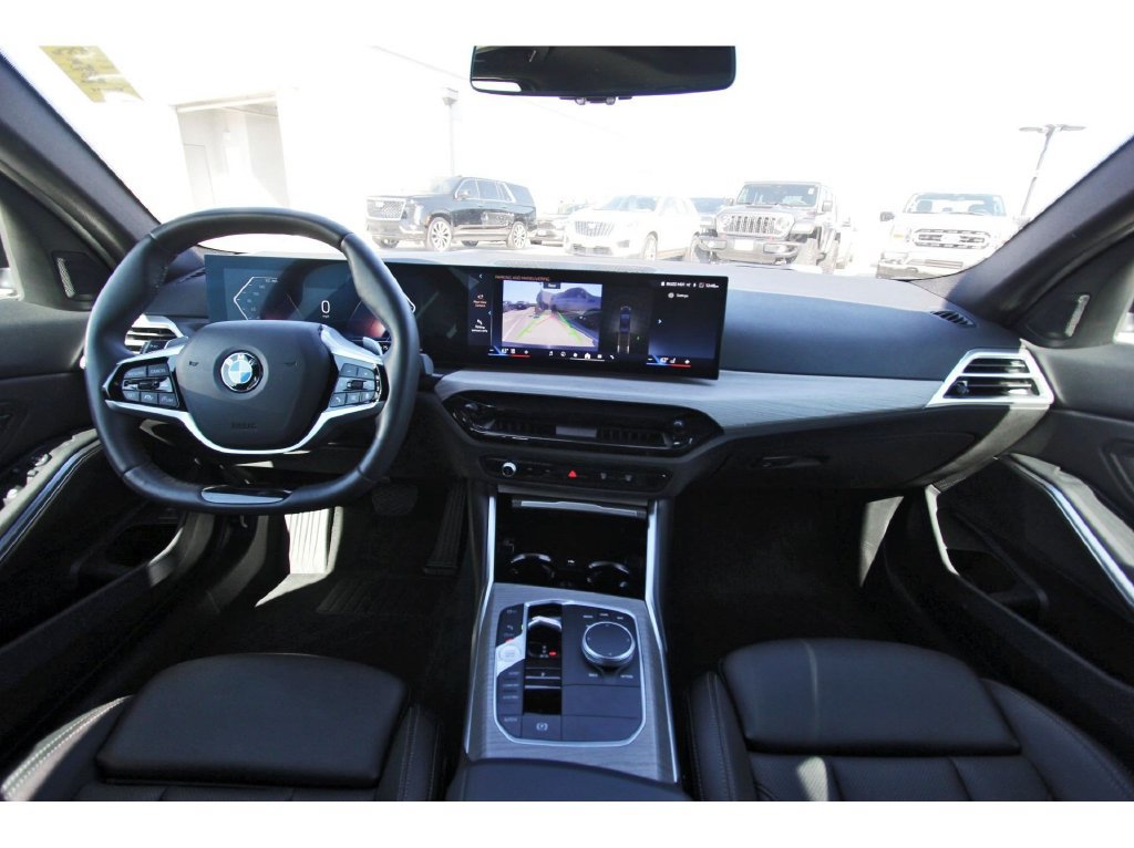 Used 2025 BMW 330i Sedan RWD image 9