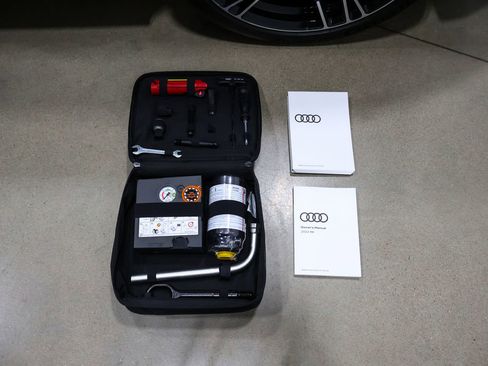 Used 2022 Audi R8 V10 performance image 65