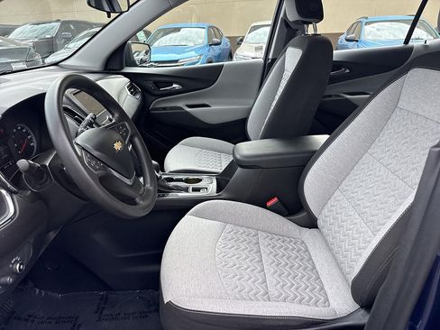 Used 2023 Chevrolet Equinox LS FWD image 17