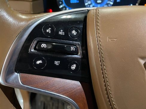 Used 2016 Cadillac Escalade ESV Platinum image 9