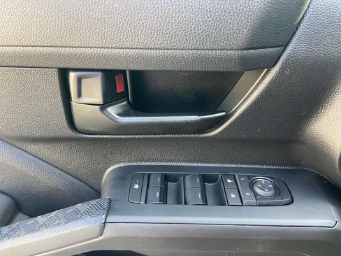 Used 2024 Toyota Tacoma SR5 AWD/4WD image 14